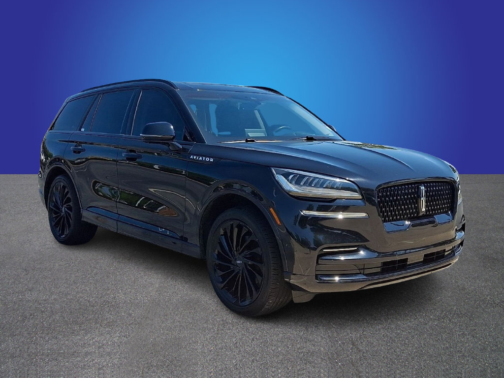 Used 2023 Lincoln Aviator Reserve w/ Equipment Group 201A AWD/4WD image 3