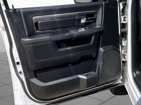 Used 2014 RAM 1500 Sport RWD image 20