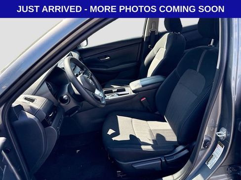 Used 2025 Nissan Sentra SV FWD image 13