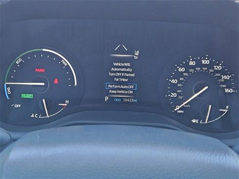 Used 2024 Toyota Sienna XLE Woodland Edition image 17