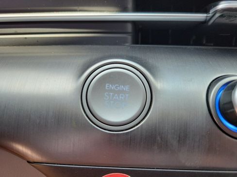 Used 2025 Hyundai Kona SEL FWD image 14