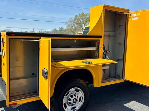 Used 2017 Chevrolet Silverado 2500 W/T w/ WT Fleet Convenience Package image 10