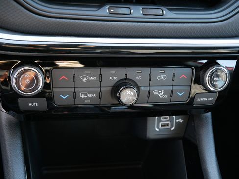 New 2026 Jeep Compass Trailhawk image 17