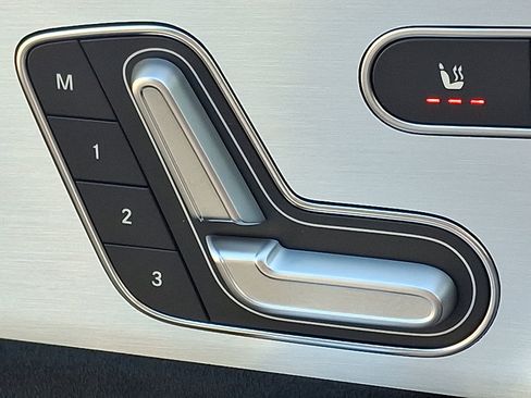 Certified 2023 Mercedes-Benz CLA 35 AMG 4MATIC image 27