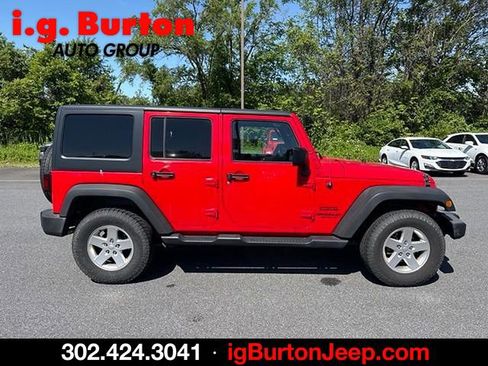 Used 2015 Jeep Wrangler Unlimited Sport w/ Quick Order Package 24S AWD/4WD image 2