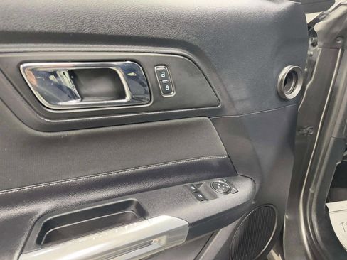 Used 2015 Ford Mustang GT image 16