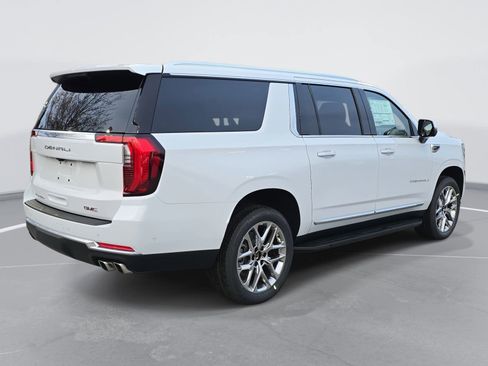 New 2026 GMC Yukon XL Denali image 5