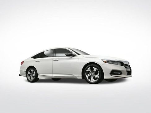 Used 2018 Honda Accord EX image 39