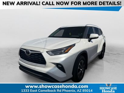 Used 2023 Toyota Highlander XLE