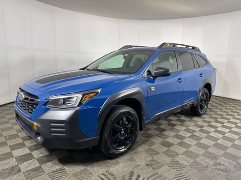 Used 2022 Subaru Outback Wilderness image 7