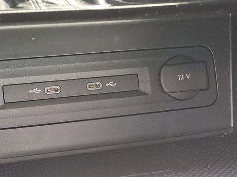 Used 2023 Volkswagen Atlas SE w/ Panoramic Sunroof Package image 24