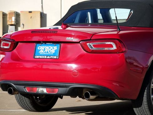 Used 2018 FIAT 124 Spider Lusso w/ Navigation & Sound Group image 30