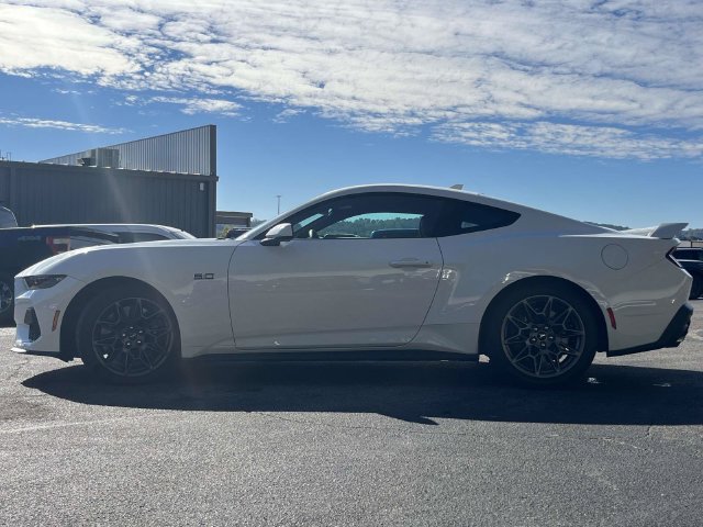 Used 2025 Ford Mustang GT Premium w/ GT Performance Package RWD image 7