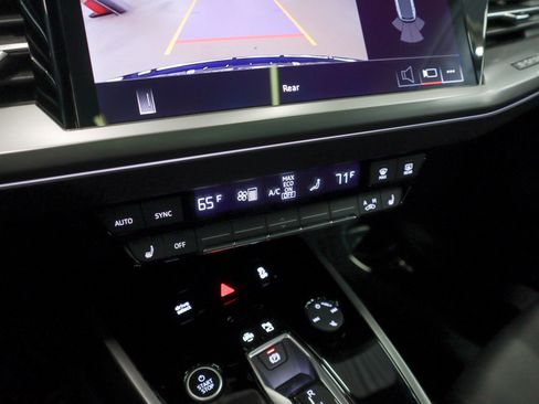 Used 2025 Audi Q4 e-tron Premium w/ Convenience Package RWD image 21