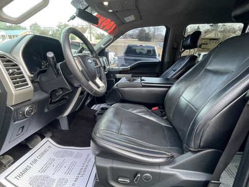 Used 2016 Ford F150 Lariat image 18