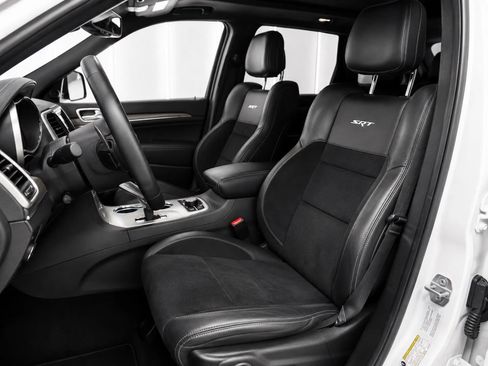 Used 2015 Jeep Grand Cherokee SRT AWD/4WD image 8