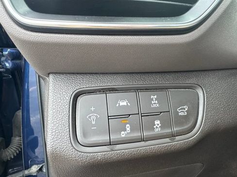 Used 2020 Hyundai Santa Fe Limited AWD/4WD image 9