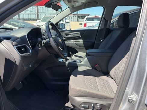 Used 2024 Chevrolet Equinox LT image 9