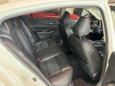 Used 2021 Nissan Altima 2.5 SR w/ SR Premium Package FWD image 24