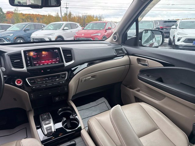 Used 2018 Honda Pilot Touring image 25