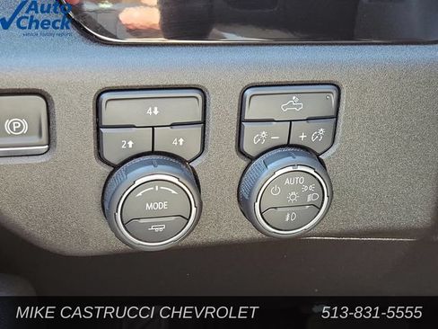 Used 2025 Chevrolet Silverado 2500 LT w/ Convenience Package AWD/4WD image 16