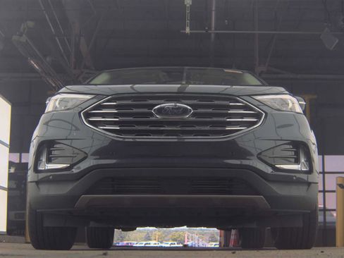 Used 2024 Ford Edge Titanium AWD/4WD image 11