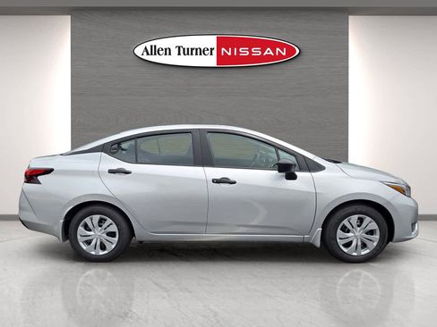 New 2025 Nissan Versa S w/ Trunk Package image 5