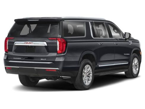 Used 2024 GMC Yukon XL SLT w/ SLT Luxury Package AWD/4WD image 3