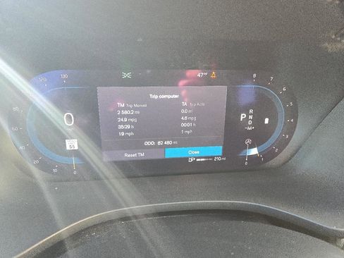 Used 2022 Volvo XC60 B5 Momentum image 18