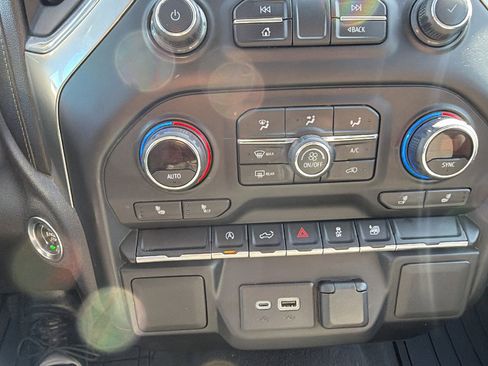 Used 2020 Chevrolet Silverado 1500 LT w/ Texas Edition RWD image 10