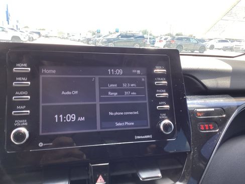 Used 2023 Toyota Camry SE FWD image 17