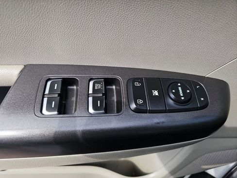 Used 2018 Kia Sportage LX FWD image 26