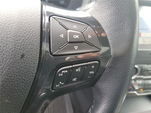 Used 2019 Ford Explorer XLT w/ Equipment Group 202A AWD/4WD image 26