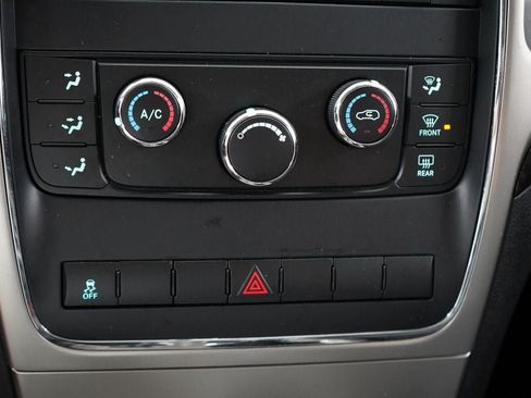 Used 2013 Jeep Grand Cherokee Laredo AWD/4WD image 15