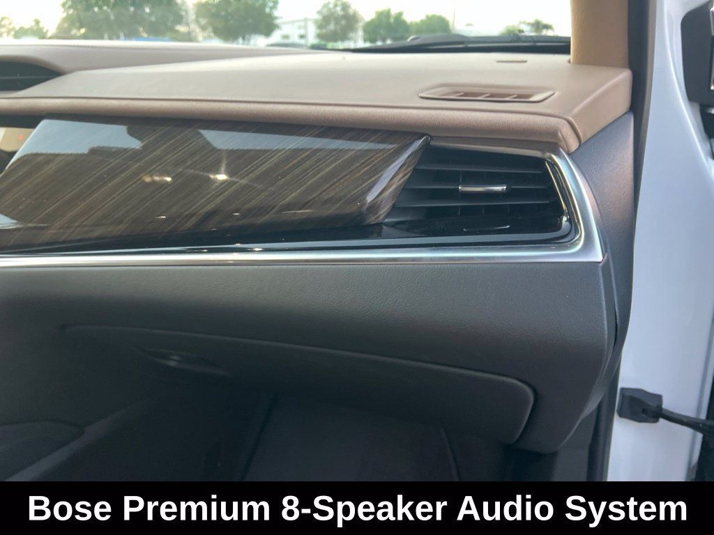 Used 2022 Cadillac XT6 Premium Luxury w/ Platinum Package FWD image 11