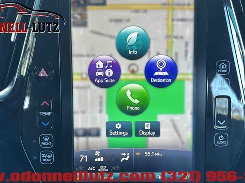 Used 2019 Toyota Prius Prime Advanced image 27