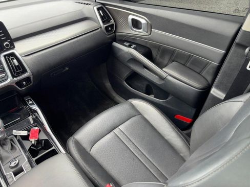 Used 2023 Kia Sorento SX FWD image 17