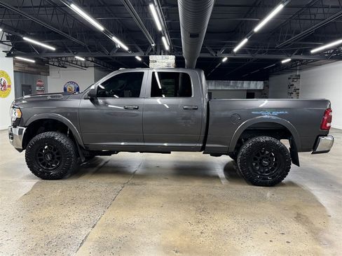 Used 2021 RAM 2500 Big Horn w/ Level B Equipment Group AWD/4WD image 4