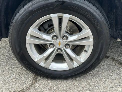 Used 2017 Chevrolet Equinox LS image 7