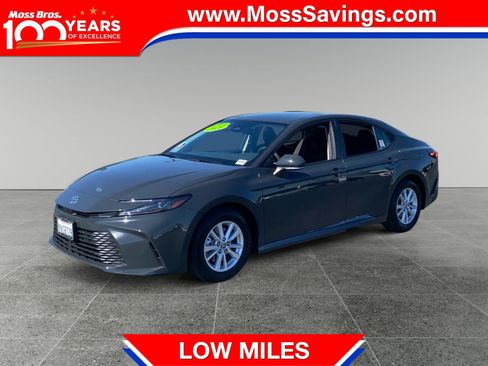 Used 2025 Toyota Camry LE FWD image 1