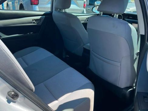Used 2015 Toyota Corolla LE FWD image 32