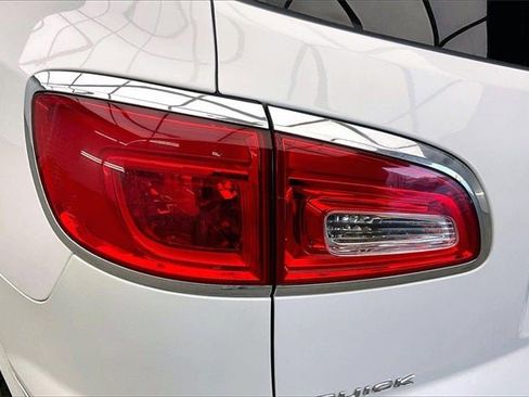 Used 2017 Buick Enclave Leather image 26