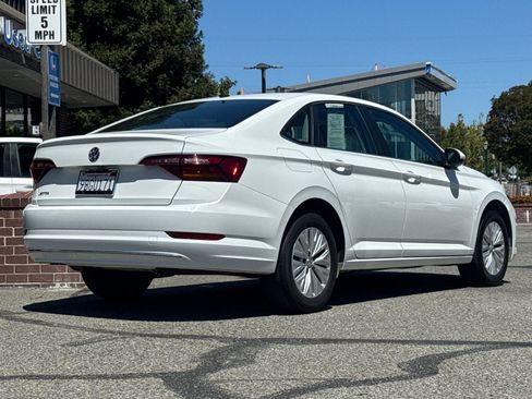 Used 2019 Volkswagen Jetta S FWD image 4