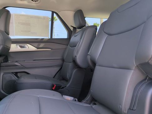 New 2026 Ford Explorer Active AWD/4WD image 14