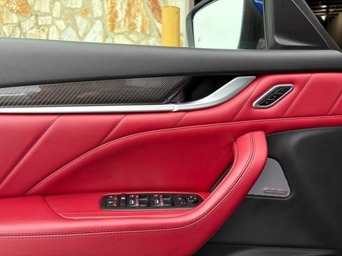 Used 2019 Maserati Levante GTS image 23