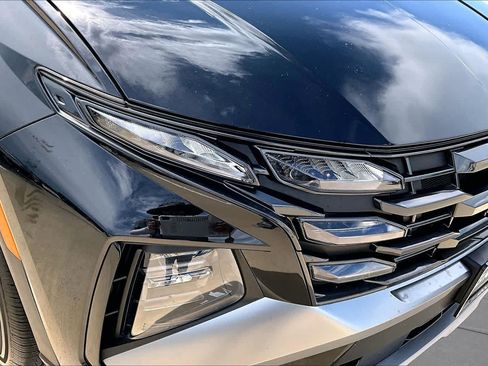 Certified 2025 Hyundai Tucson SE FWD image 27