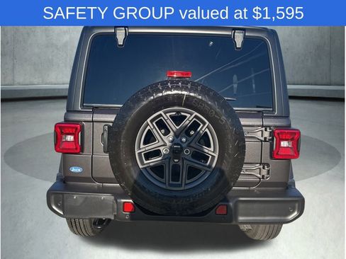 Used 2025 Jeep Wrangler Sport S image 8