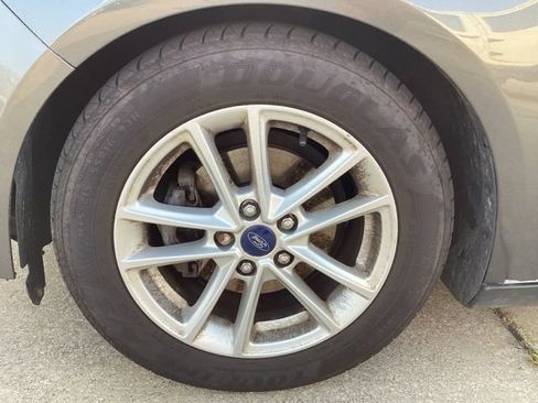 Used 2016 Ford Focus SE FWD image 5
