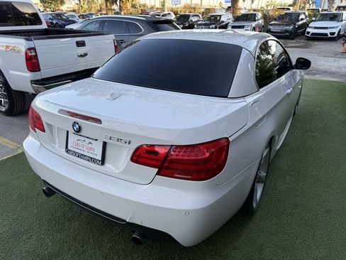 Used 2013 BMW 335i Convertible image 12