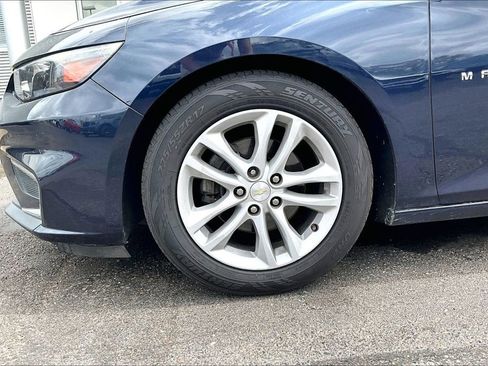 Used 2016 Chevrolet Malibu LT image 4